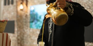 استعراض لرحلة البن الشدوي في جناح إمارة الباحة بمهرجان الملك عبدالعزيز للإبل