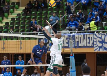 الأهلي يكسب الهلال.. ويبتعد بصدراة ممتازة الطائرة