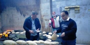 استمرار متابعة اعمال الحملات التموينية  على المحال التجارية والمنشآت والمخابز بالمدينة والقرى