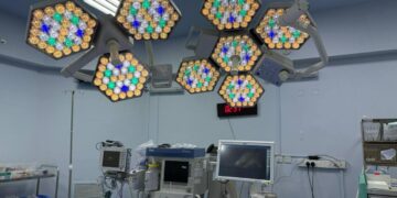 تدخل عاجل ينقذ حياة خمسيني من جلطة قلبية حادة بمستشفى الكامل العام