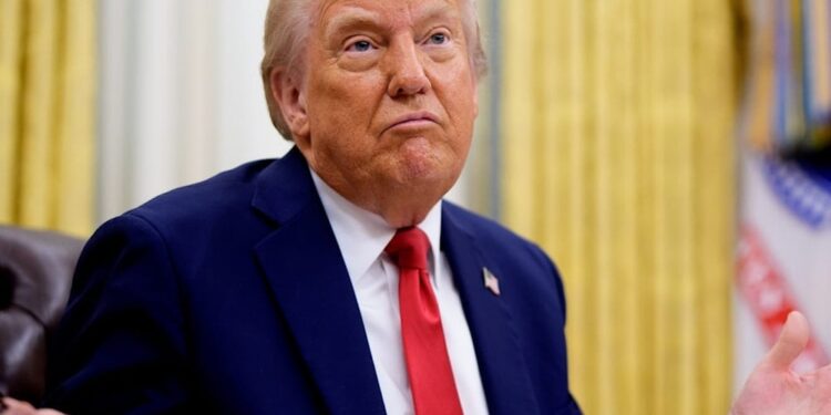 لماذا يعد دونالد ترامب أكبر الخاسرين في 2025