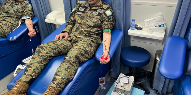 وكالة وزارة الداخلية لشؤون الأفواج الأمنية تشارك في مبادرة”عسير تقتدي”للتبرع بالدم