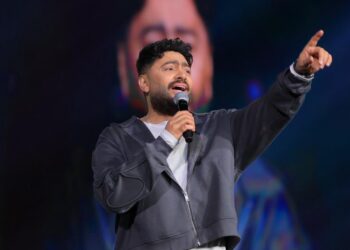 بالصور.. تامر حسني يحيي أضخم حفلات مهرجان شتاء مدينتي ويشعل حماس الآلاف