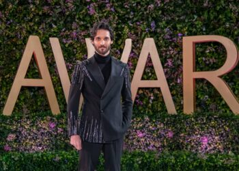 فارس ياغي ضمن أفضل خمس إطلالات في حفل Joy Awards ونجاح “القدر” لايزال يُلاحقه!