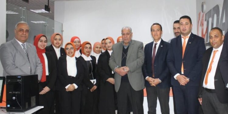 زيارة وزارية لجهاز تنمية التجارة الداخلية بالسويس تشيد بقيادة ماجد الجاز ومنظومة العمل