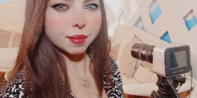 غادة حجاج.. واجهة إعلامية مشرفة في مؤتمر الريادة الدولية للأعمال الإنسانية بأكاديمية كمبريدج