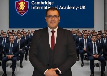 المهندس أحمد طلايع رئيس أكاديمية كمبريدج الدولية ومنارة الريادة العربية