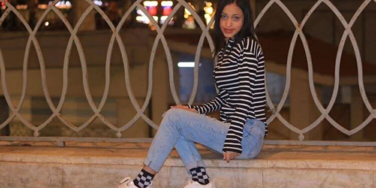 قفزت هربًا من الخطف.. طالبة ثانوي بين الحياة والموت بعد حادث مروّع شرق الإسكندرية