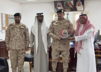 مستشفي الملك عبدالعزيز بالحرس الوطني بالاحساء يكرم مركز تدريب المستجدين