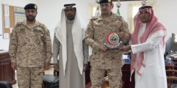 مستشفي الملك عبدالعزيز بالحرس الوطني بالاحساء يكرم مركز تدريب المستجدين