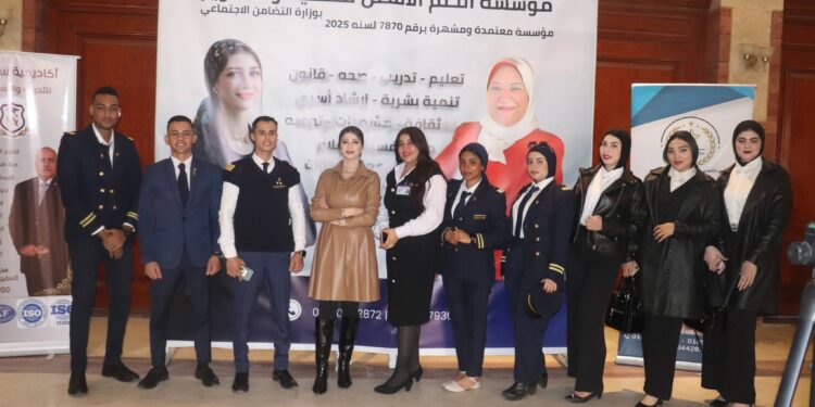 أكاديمية First Class تشارك  بالحضور في مؤتمر مؤسسة الحلم الأفضل للتنمية والتطوير