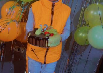 معاذ عزمي.. موهبة كروية واعدة تخطف الأنظار وتحتفل بعيد ميلادها بين التكريم والنجاح