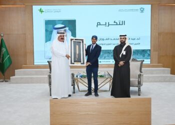 تقنية الأحساء تنظّم جلسة حوارية وتستضيف الأمين العام للتواصل الحضاري