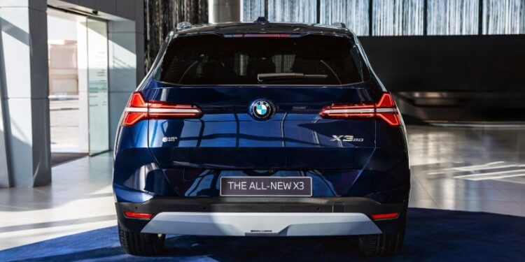 خروج الجيل الرابع الجديد كليًّا من BMX X3 من مصنع BMW في مدينة السادس من أكتوبر
