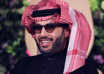 المستشار تركي آل الشيخ يعلن عن نزالًا عالميًا تاريخيًا على سفح الأهرامات