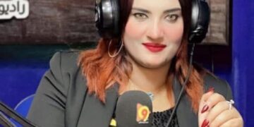 أحلام المخرنجي صوت الأناقة الفكرية والكاريزما الإعلامية