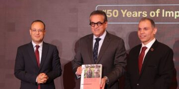 المجالس الطبية المتخصصة تحتفل بمرور 50 عاماً وتطلق أول دليل موحّد للعلاج على نفقة الدولة