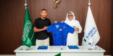 الفتح يجدد عقد اللاعب زياد الجري لثلاث سنوات