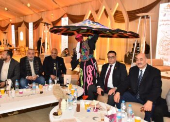 عجلان القابضة تقيم حفل سحورها السنوي بمشاركة نجوم المجتمع والسياسة و تمنح 16 عمرة هدايا للحضور