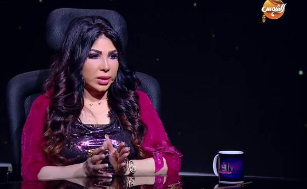 غادة إبراهيم: الحجاب فرض وهلبسه يوم ما ربنا يأذن.. والخمر والسجائر مش من الكبائر