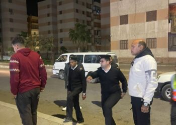 حملة مسائية لرفع الإشغالات والباعة الجائلين بالطرق الرئيسية ومنطقة دهشور ومنطقة ال ١١٨٥ عمارة