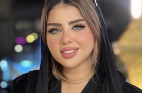 تهنئة للإعلامية هبة العربي لحصولها على أفضل شخصية لعام 2025