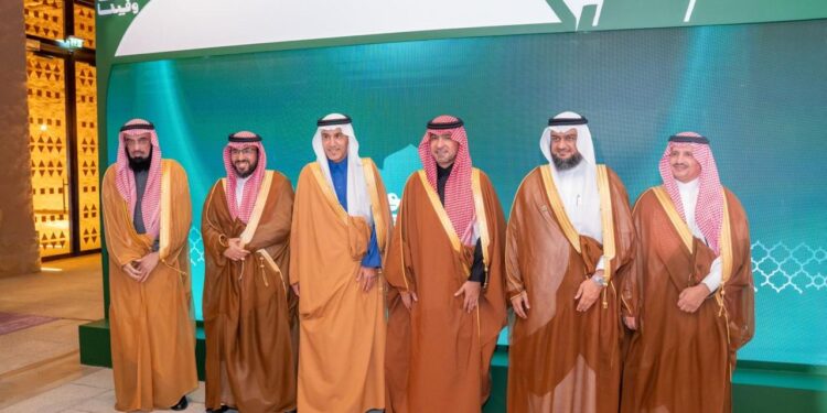 الدكتور إبراهيم بن سليمان الراجحي يعلن دعمًا بتكلفة 102 مليون ريال ضمن حملة «الجود منا وفينا» لتوفير أكثر من 200 وحدة سكنية