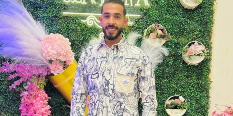 تهنئة بحصول حسن عبدالمالك حمد جمعة على لقب أفضل شخصية لعام 2025