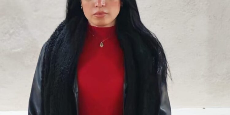 الفنانة غادة محمود تهنئ الشعب المصري والأمة الإسلامية بحلول عيد الفطر المبارك