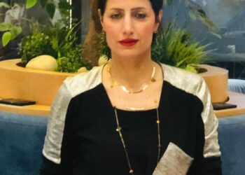 الإعلامية وخبيرة التجميل نجلاء فاروق تهنئ الشعب المصري والأمة الإسلامية بحلول عيد الفطر المبارك