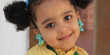 المطربة  أنغام الصغيرة أول مطربة تغنى أغانى العيد بأغنية بلايين