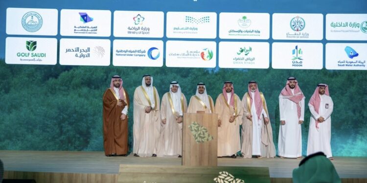 المملكة تحقق إنجازًا بيئيًا نوعيًا بإعادة تأهيل أول مليون هكتار من الأراضي المتدهورة ضمن مبادرة السعودية الخضراء