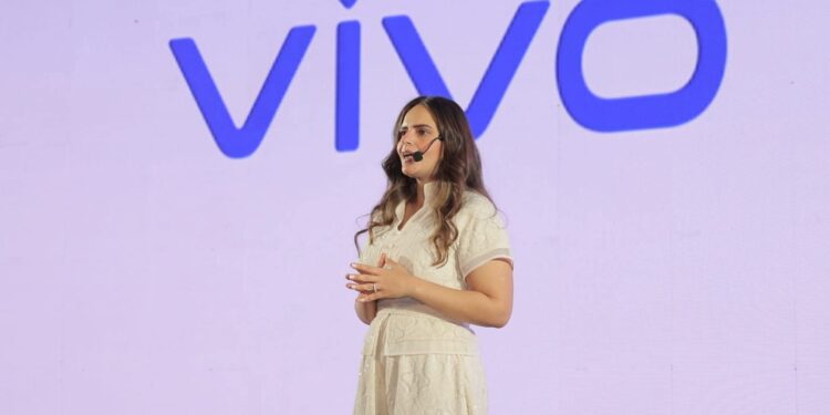 فيفو “vivo” تطلق هاتف V70 FE في مصر بالتعاون مع محمد حماقي في فيديو كليب حصري
