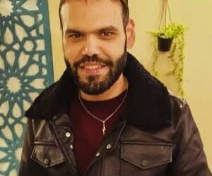 دكتور محمد نبيل “مهندس الملامح” الذي وضع بصمته على وجوه النجوم الملقب بطبيب المشاهير