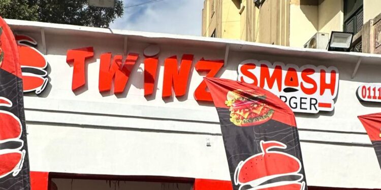 مطعم “توينز” للهمبورجر.. تجربة مختلفة لعشاق الطعم الأصيل