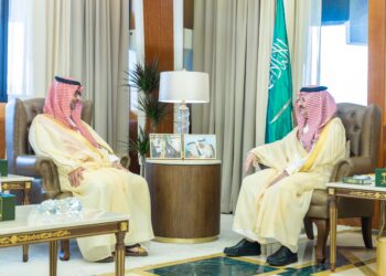 سمو أمير المنطقة الشرقية يستقبل أعضاء مجلس أمناء مؤسسة جائزة الأميرة صيتة بنت عبدالعزيز ويطّلع على تفاصيل ملتقى دراية بنسخته الثالثة