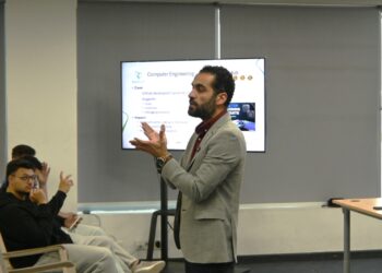 شركة RAKICT تستعرض مستقبل التدريب في الذكاء الاصطناعي لطلبة الهندسة من داخل الأكاديمية العربية بالقرية الذكية