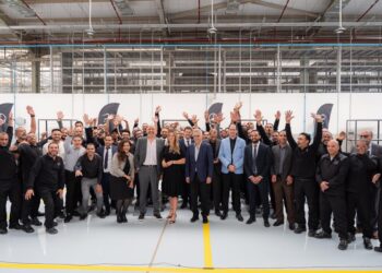 ستار ناشيونال أوتوموتيف (SNA) تحدد معيارًا جديدًا للصناعة وتفتح عصرًا جديدًا لإصلاح الهيكل والدهان