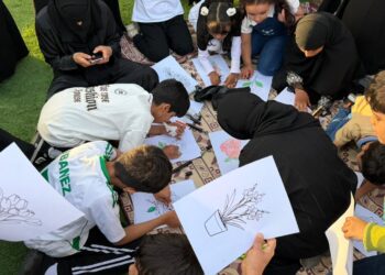 طلاب وطالبات مدارس تعليم الطائف  يتفاعلون مع ملتقى الورد والنباتات العطرية