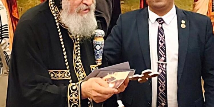 المستشار موسى محمد علي يشارك في احتفالات عيد القيامة بالكاتدرائية المرقسية ويؤكد: وحدة المصريين سر قوتنا