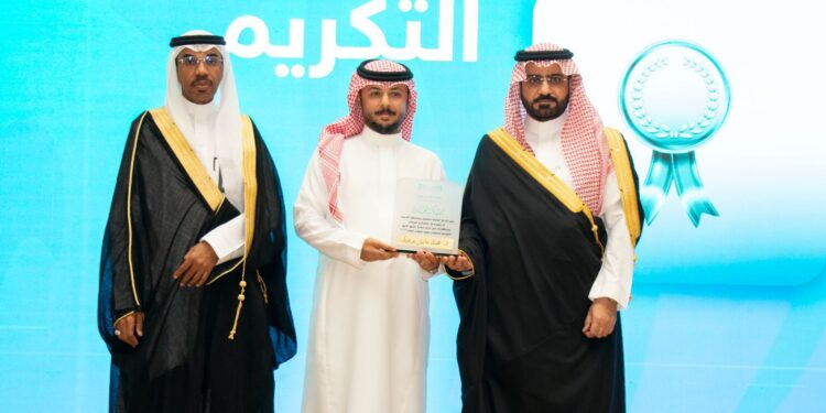 برعاية سمو محافظ الأحساء وكيل المحافظة يدشّن فعاليات مبادرة الشهر الأزرق للتوعية باضطراب طيف التوحد