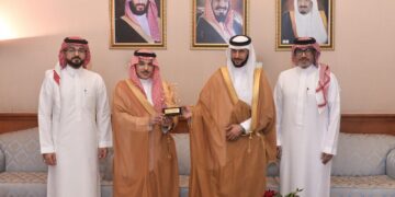 محافظ القطيف يلتقي رئيس الاتحاد السعودي لكرة اليد