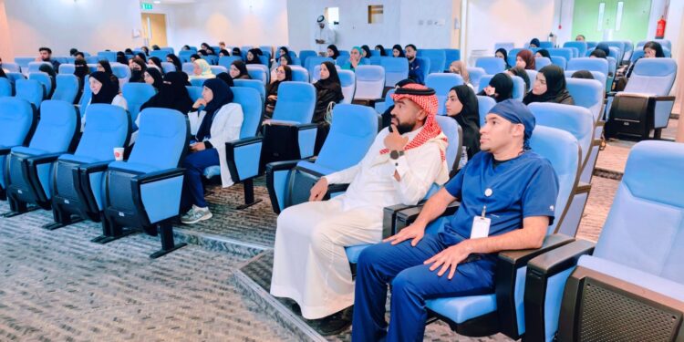 “مركزي” القطيف يبحث الاستراتيجيات المتقدمة للتهوية الميكانيكية لدى الأطفال وحديثي الولادة