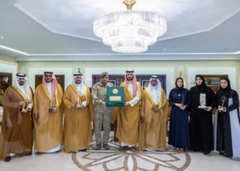 سمو نائب أمير المنطقة الشرقية يطّلع على أبرز جهود وإنجازات المجمع الطبي العسكري بالظهران