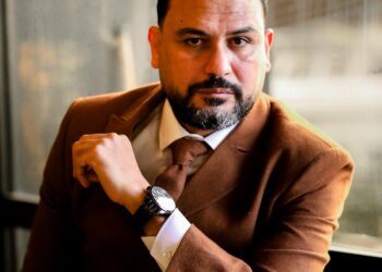 الإعلامى ​سامح عاطف الرؤية الإبداعية وراء نجاح “ميس نايل” وبناء جسور الجمال والثقافة