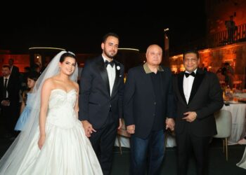 رموز المجتمع يشاركون المهندس داكر عبداللاه احتفاله بزفاف كريمته