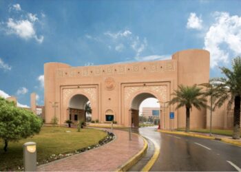 جامعة الملك فيصل تنظم ملتقى “الاستدامة اللغوية: بناء الوعي وتعزيز الهوية”