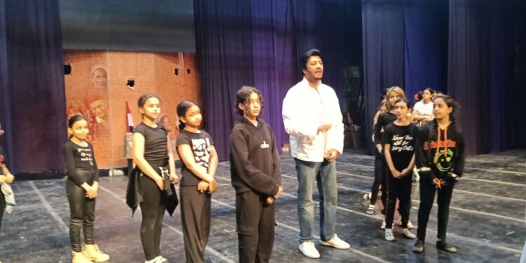 النجم سامح يسري يشارك في البروفات النهائية لإحتفالية عيد تحرير سيناء بحضور الفنان تامر عبدالمنعم