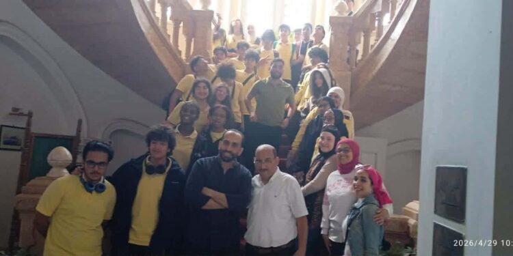 طلاب النيل الدولية في ضيافة مكتبة القاهرة