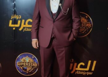 رحلة مبدع بدرجة إنسان: محمد خاطر يضيء سماء “ساحة المبدعين العرب”